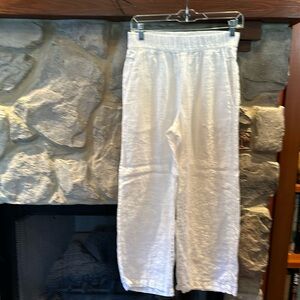 Women’s white linen summer pants